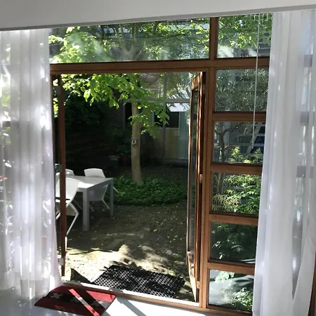 Alojamento de Acomodação e Pequeno-almoço Bed Of Roses