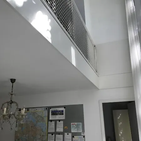 Bed Of Roses Bed and breakfast 4*