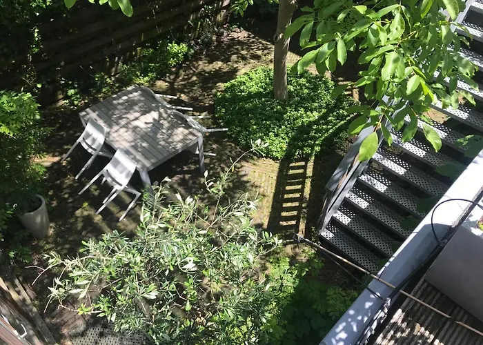 Bed Of Roses B&B 암스테르담