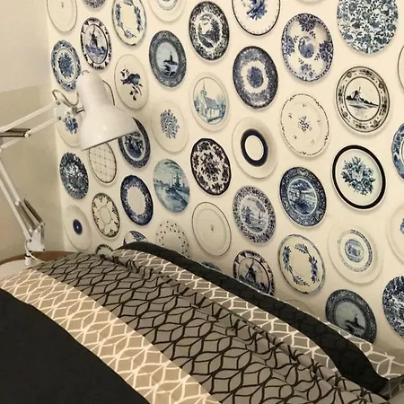 Bed Of Roses אמסטרדם